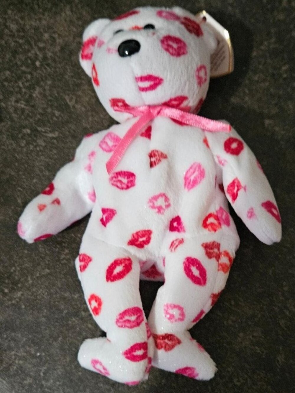 Vintage 2003 TY BEANIE BABY Kissy The Bear - Print Error - Mint - Original Box